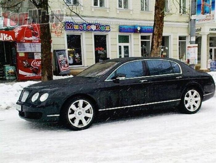 Украинский VIP гараж (17 фото) Украинский VIP гараж (17 фото)