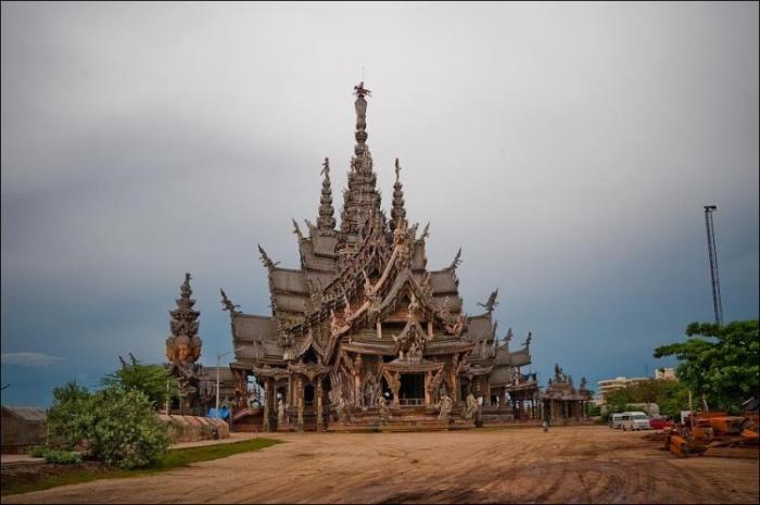 Храм Правды - целиком из дерева (41 фото) Храм Правды - целиком из дерева (41 фото)