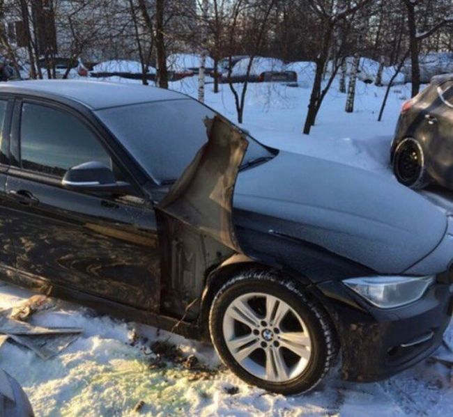 Варварская кража бачка омывателя фар с BMW 3-Series (2 фото) Варварская кража бачка омывателя фар с BMW 3-Series (2 фото)