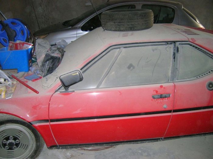 BMW M1 1981  ,    34  (20 )