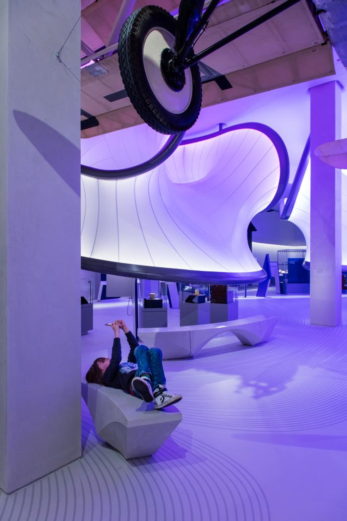 Галерея Уинтон: Математика от Zaha Hadid Architects (21 фото) Галерея Уинтон: Математика от Zaha Hadid Architects (21 фото)