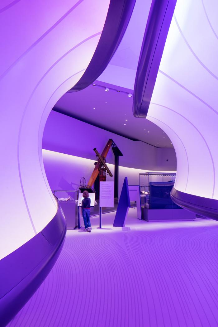 Галерея Уинтон: Математика от Zaha Hadid Architects (21 фото) Галерея Уинтон: Математика от Zaha Hadid Architects (21 фото)