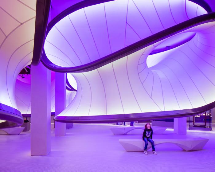 Галерея Уинтон: Математика от Zaha Hadid Architects (21 фото) Галерея Уинтон: Математика от Zaha Hadid Architects (21 фото)