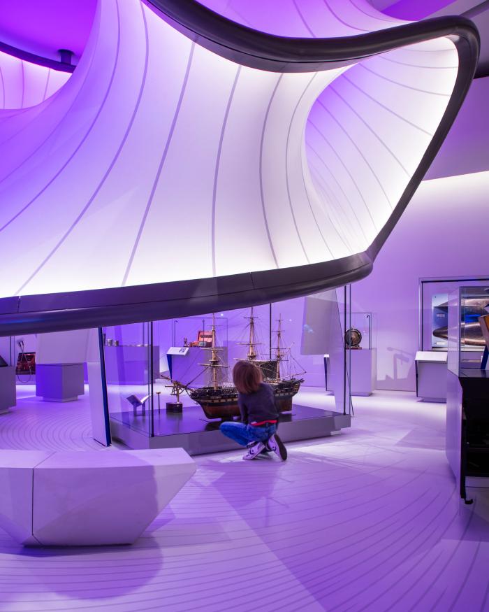 Галерея Уинтон: Математика от Zaha Hadid Architects (21 фото) Галерея Уинтон: Математика от Zaha Hadid Architects (21 фото)