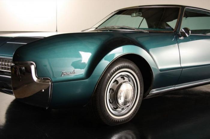   Oldsmobile Toronado (25 )