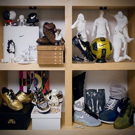  Nike (33 )