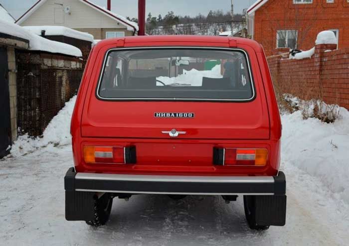 Экспортная версия ВАЗ-2121 «Нива» 1980-го года с пробегом 200 км (12 фото) Экспортная версия ВАЗ-2121 «Нива» 1980-го года с пробегом 200 км (12 фото)