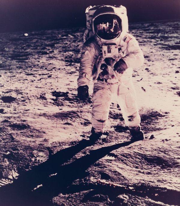 NASA         (9 )