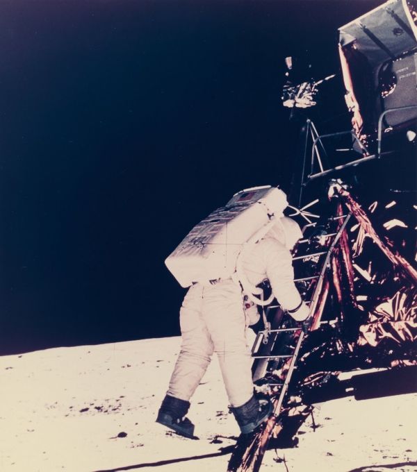 NASA         (9 )