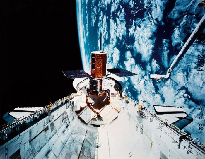 NASA         (9 )