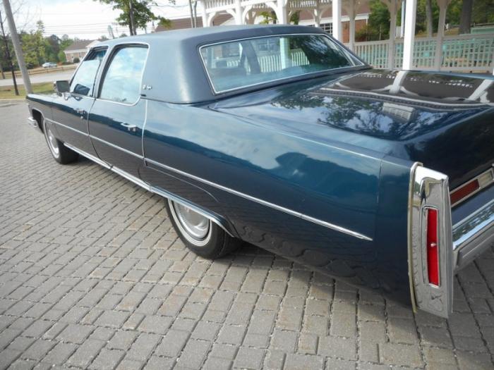 Cadillac Fleetwood 1976   16000  (20 )