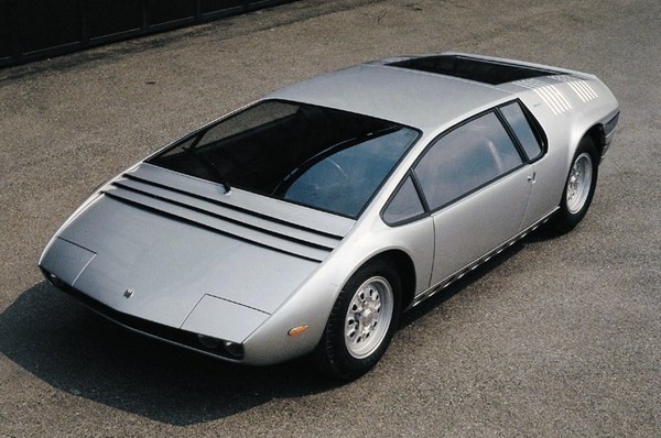 Manta     Italdesign (18 )