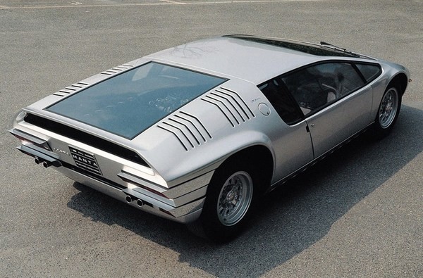 Manta     Italdesign (18 )