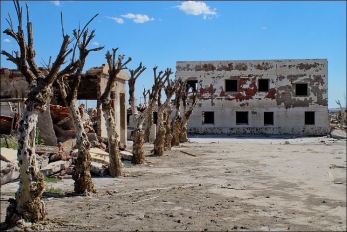 Epecuen -   (33 )