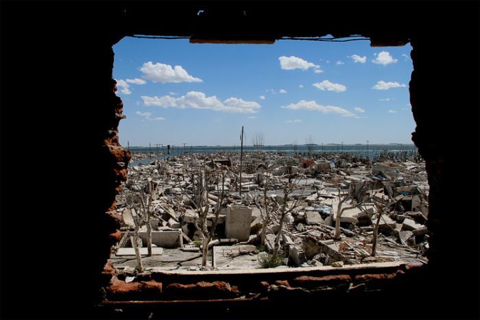 Epecuen -   (33 )