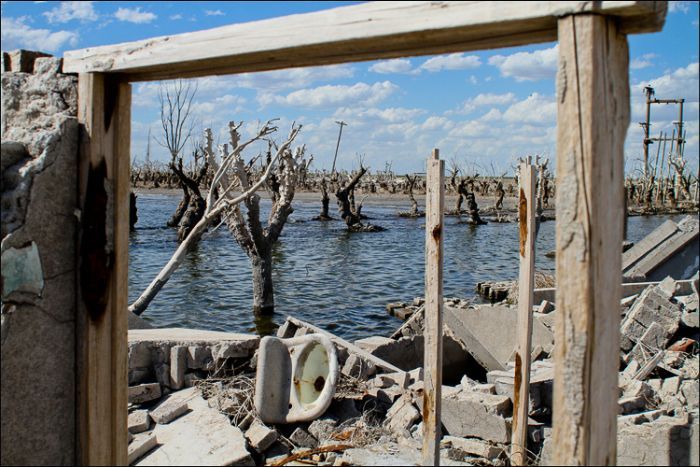 Epecuen -   (33 )