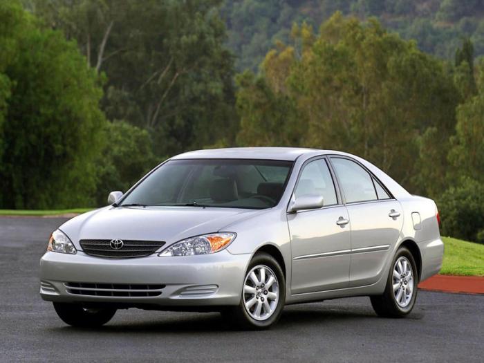   : Toyota Camry (15 )