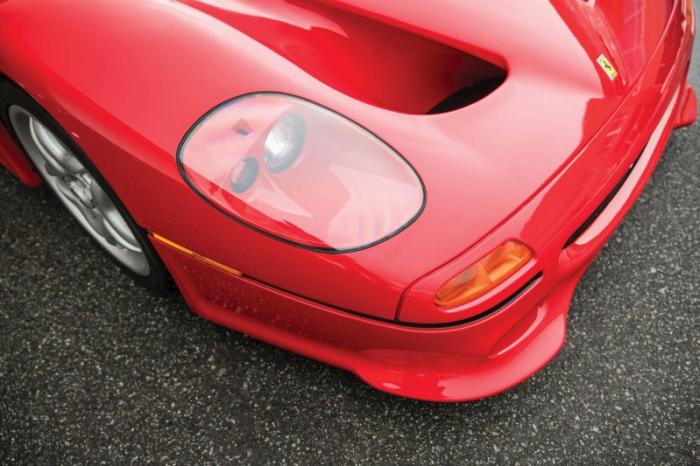 Ferrari F50      (30 )