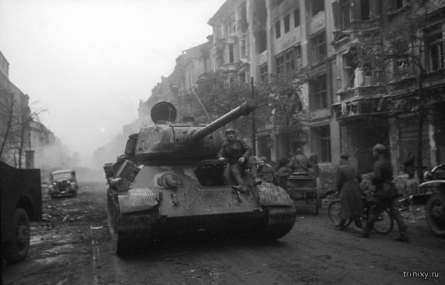       1945  (10 )