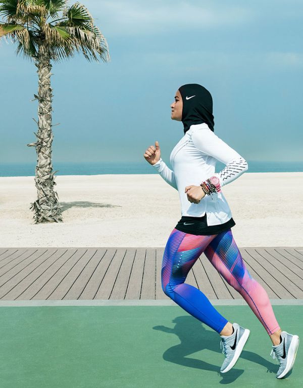 Nike    (6 )