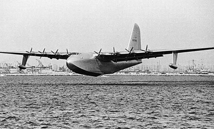    Hughes H4 Hercules (8 )