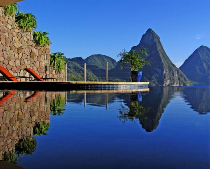  Jade Mountain   (19 )