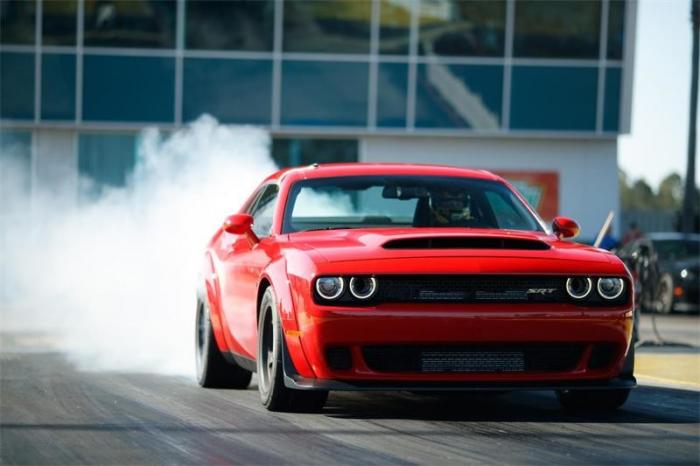 Dodge Challenger SRT Demon (12 )