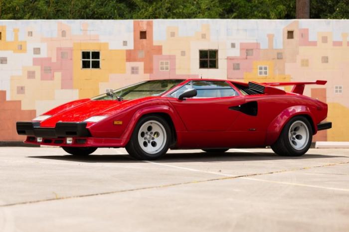 Lambo Countach        (50 )