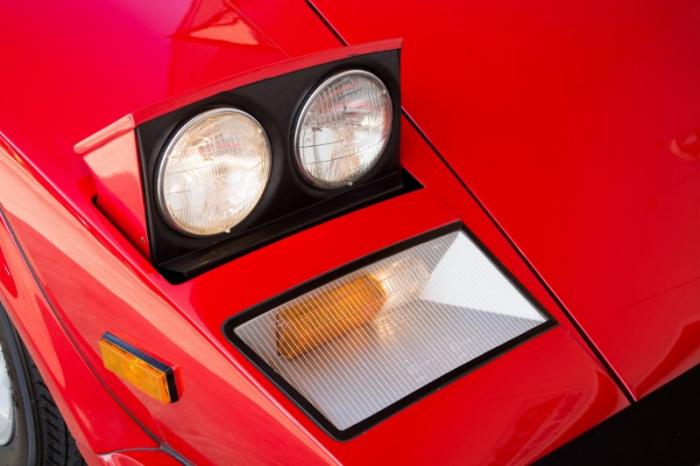 Lambo Countach        (50 )