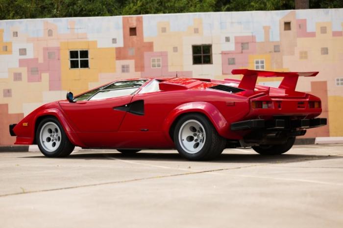 Lambo Countach        (50 )