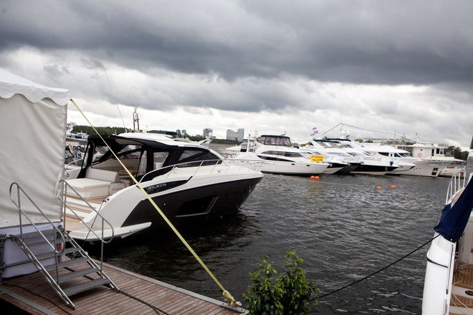      Millionaire Boat Show  (50 )