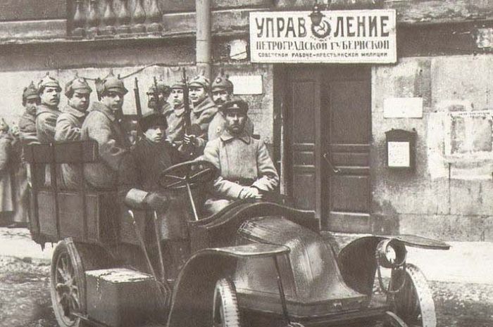 Как милиция Петрограда боролась с бандой «Самочинщиков» (3 фото) Как милиция Петрограда боролась с бандой «Самочинщиков» (3 фото)