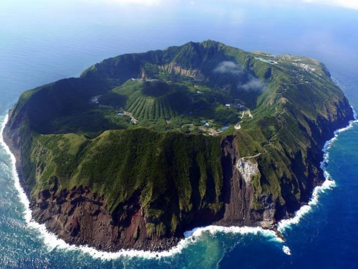   Aogashima (9 )