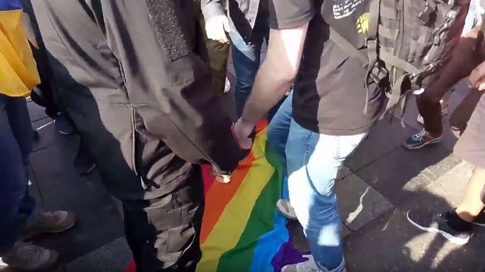 В Киеве прошел «Марш равенства» представителей ЛГБТ (18 фото) В Киеве прошел «Марш равенства» представителей ЛГБТ (18 фото)