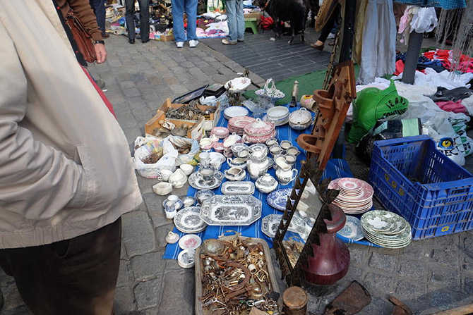 Прогулка по блошиному рынку в Испании (27 фото)