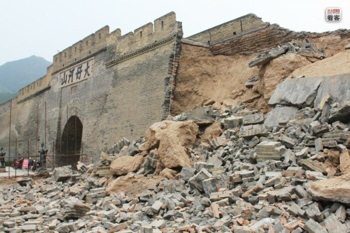 Китайская подделка Великой Китайской стены (4 фото)
