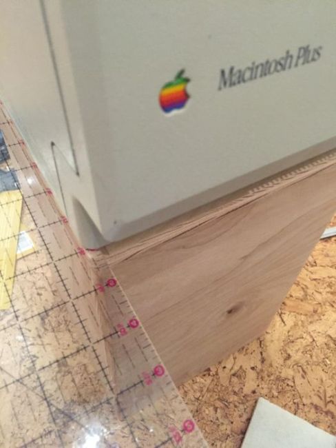      Apple Macintosh (24 )